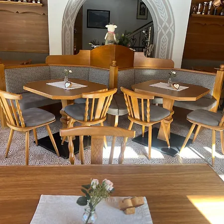 卡尼伯格威尔特酒店 3* 圣安东阿尔贝格