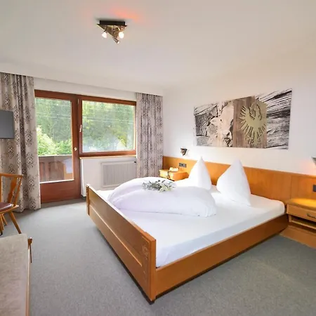 Hotel Garni Bergwelt Sankt Anton am Arlberg